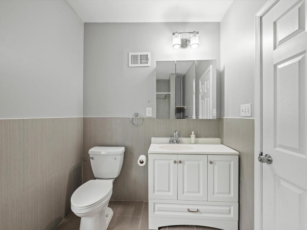 Oakland/University @G Modern And Bright Private Bedroom With Shared Bathroom Pittsburgh Exterior photo